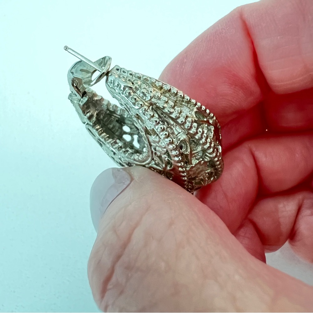 Silver-tone Crescent Filigree Earring with Beaded Texture- single earring - Picture 4 of 9